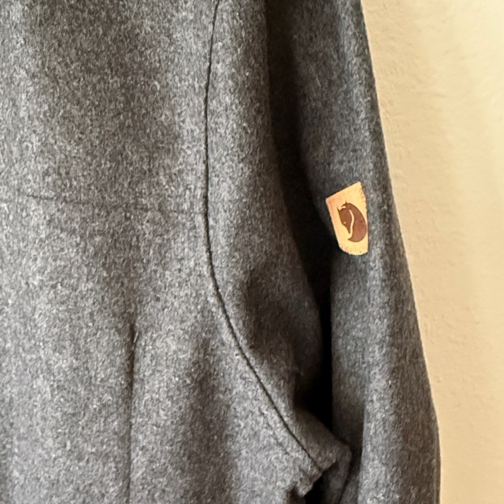 Fjallraven sz L Greenland Rewool Short Jacket Men's charcoal grey shacket VGUC - Picture 4 of 7